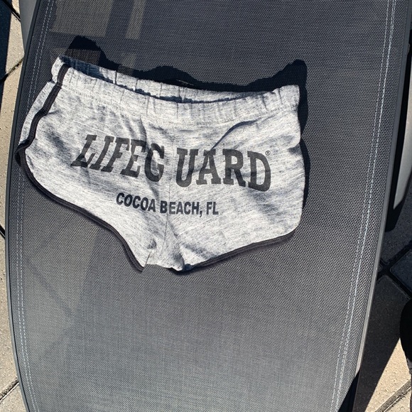 Lifeguard cocoa beach booty shorts - Picture 2 of 2